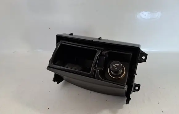 Toyota Avensis T250 Ashtray (front) 7411005021