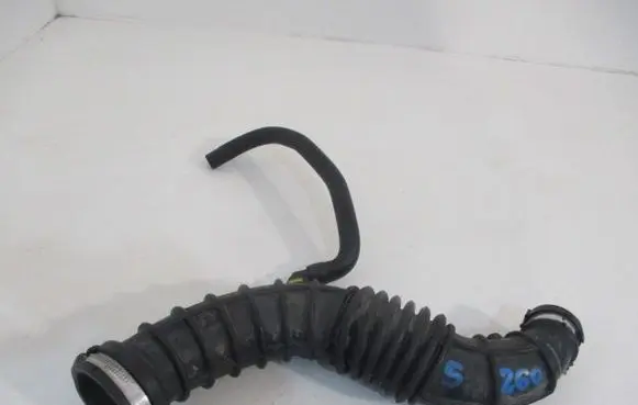 Renault Megane III Air intake hose/pipe