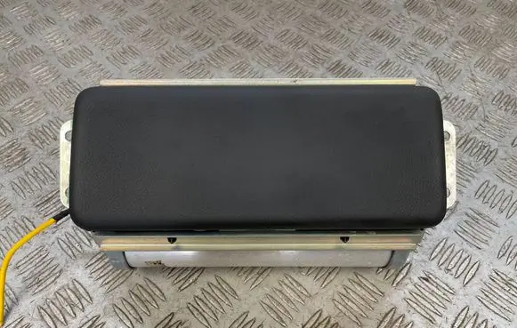 Maserati GranTurismo Passenger airbag 080660100