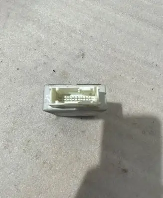 BMW X5 F15 Air suspension control unit module (rear) 6860387 4461500800 001002000