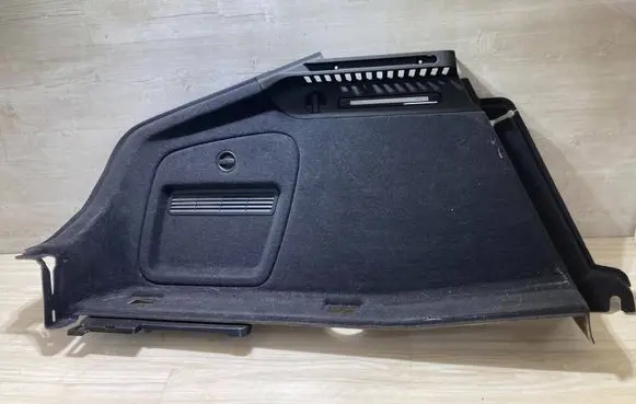 Trunk/boot side trim panel