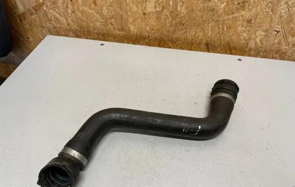 BMW 5 F10 F11 Engine coolant pipe/hose 7809821