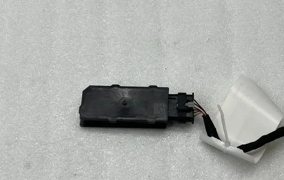 Volkswagen ID.3 Keyless system antenna 5WA962133D