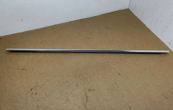 Volkswagen PASSAT B7 USA Rear door glass trim molding 