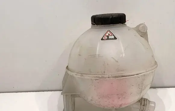 Mercedes-Benz Sprinter W907 W910 Coolant expansion tank/reservoir A9105010400