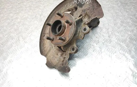Ford Kuga I Front wheel hub spindle knuckle 8V413K170AS