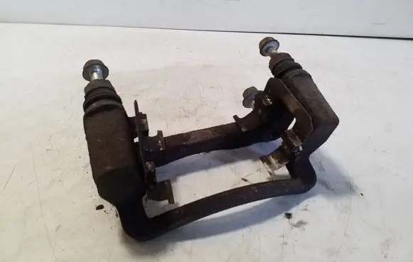 Chevrolet Captiva Brake caliper pad carrier rear 