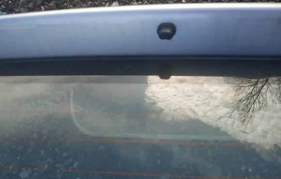 Dacia Sandero Third/center stoplight