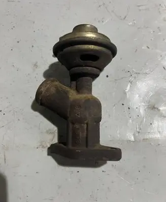 Suzuki Grand Vitara I EGR valve