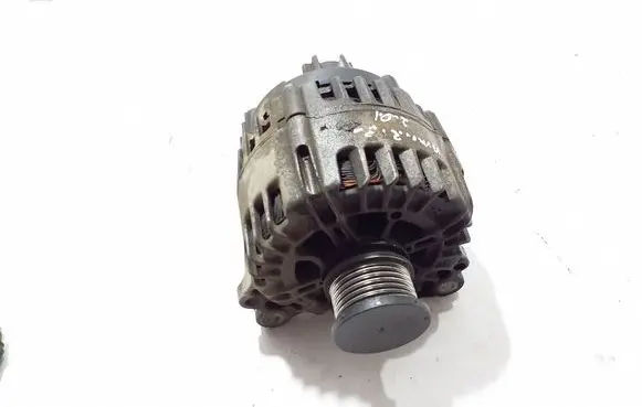 Volkswagen Amarok Generator/alternator 03L903024S
