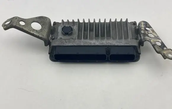 Toyota Yaris Engine control unit/module 896610DF30 MB2754005415