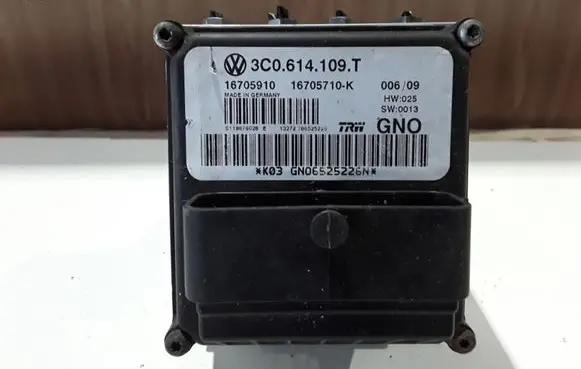 Volkswagen PASSAT B6 ABS Pump 3C0614109T