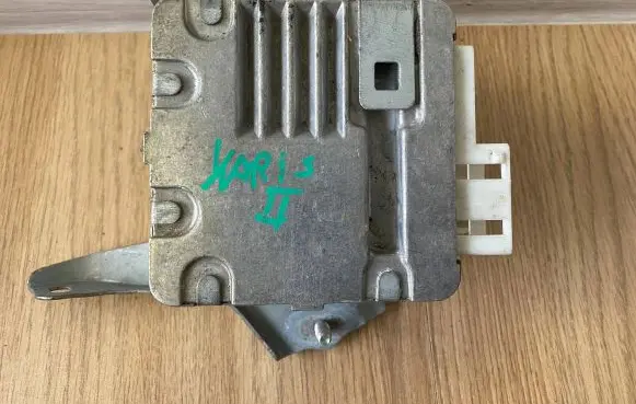 Toyota Yaris Power steering control unit/module 896500D091 6900001081 2250331G