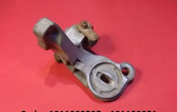 Volkswagen Jetta II Gearbox mounting bracket 191199353E 191199351