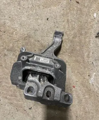 Seat Ateca Engine mount bracket 5Q0199262BF