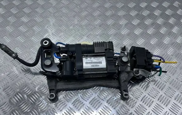 Porsche Cayenne (92A) Air suspension compressor/pump 7P0616006G ATE0290998K 15150000663