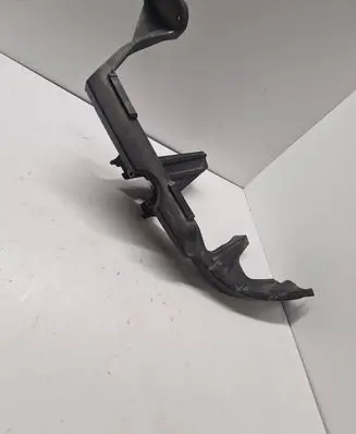 Headlight/headlamp mounting bracket