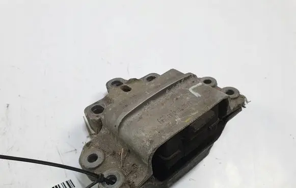 Volkswagen Golf V Engine mount vacuum valve 1K0199555