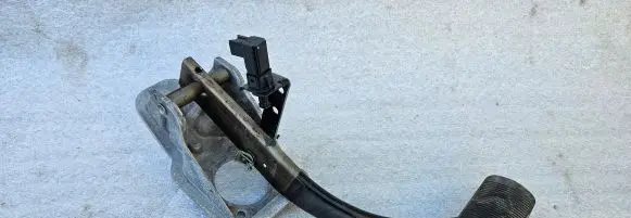 Dodge Durango III Brake pedal 66303341AB