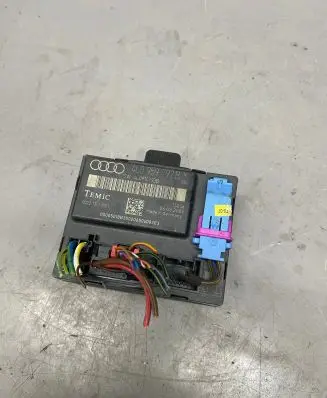 Audi Q7 4L Door control unit/module 4L0959792B 4L0910793B