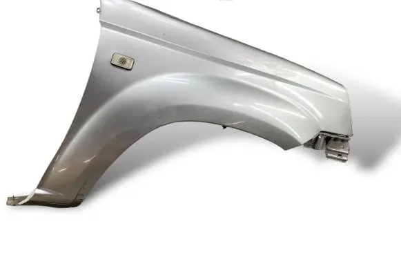 Nissan X-Trail T30 Fender