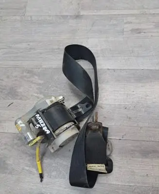 Mazda 5 Front seatbelt 0434086 0175997