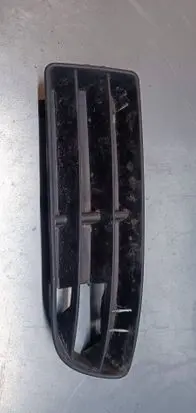 Volkswagen Bora Front bumper lower grill 1J5853665B