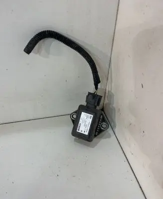 Toyota Avensis T250 ESP acceleration yaw rate sensor 0265005273 5003190 8918305020