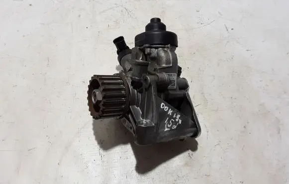 Dacia Dokker Fuel injection high pressure pump 8201434847