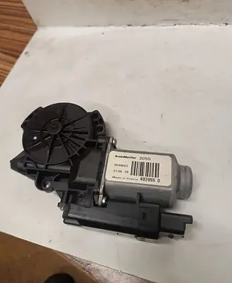 KIA Ceed Front door window regulator motor 440850c