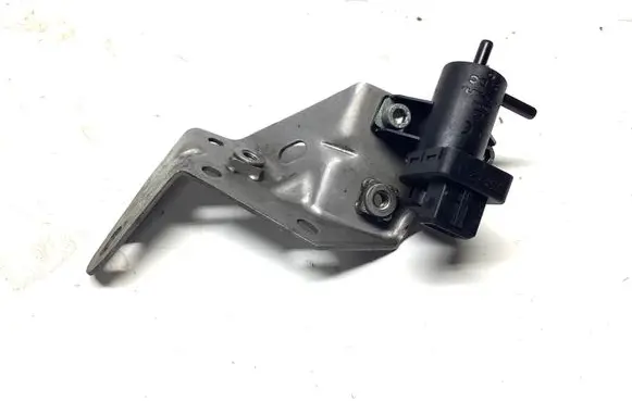 Nissan Navara D23 Turbo solenoid valve 8200762162