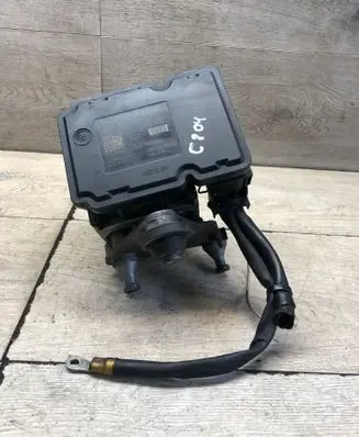 Mercedes-Benz C W204 ABS Pump A1729014100 10092623683 28526418193