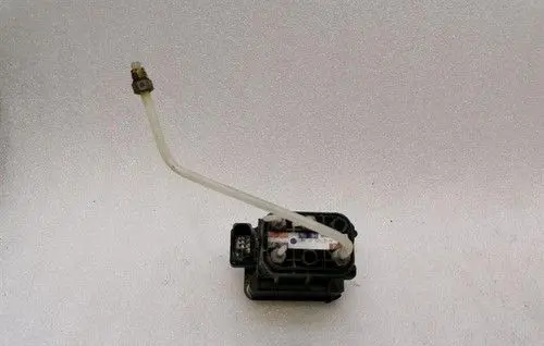 Mercedes-Benz E W212 Air suspension valve block A2123200558