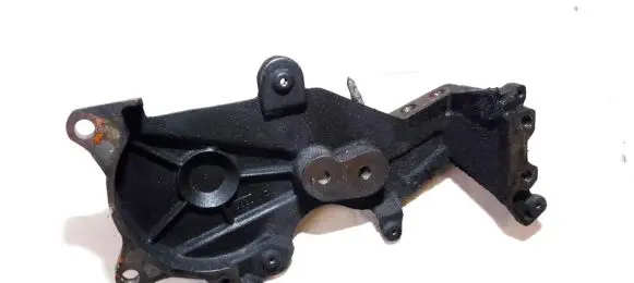 Toyota Avensis T250 Engine mounting bracket 123150G010