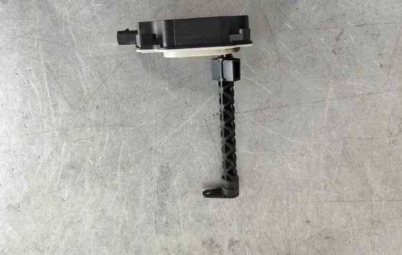 Volvo XC90 Radiator active air flap actuator 111093203