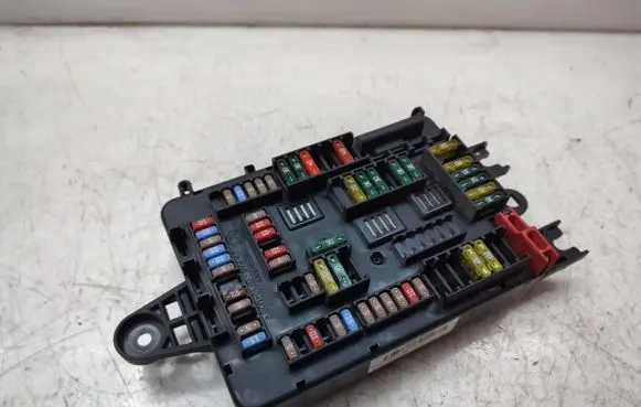 BMW X5 F15 Fuse module 9316569