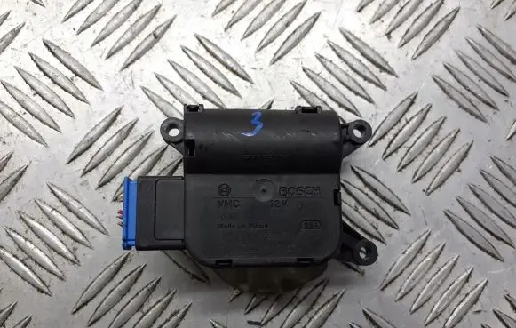 Audi A4 S4 B6 8E 8H A/C air flow flap actuator/motor 8E1820511C