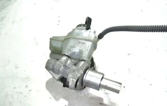 Volkswagen Scirocco Master brake cylinder