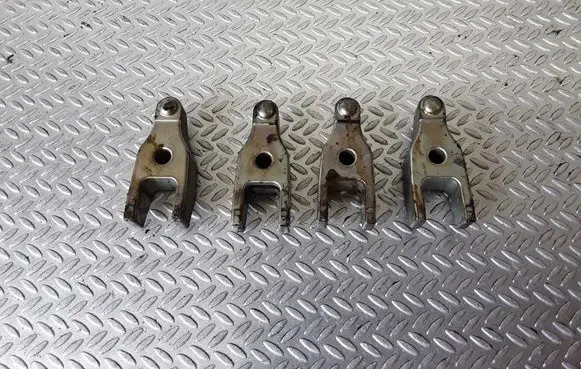 Honda CR-V Fuel Injector clamp holder