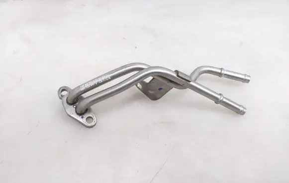 Volkswagen Golf VIII Engine coolant pipe/hose 05C122447J