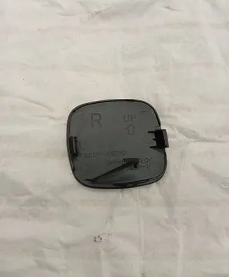Lexus RX 330 - 350 - 400H Front tow hook cap/cover 521270E010