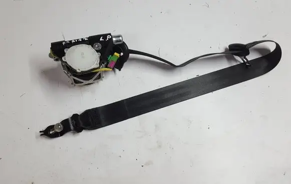 Skoda Fabia Mk2 (5J) Front seatbelt 