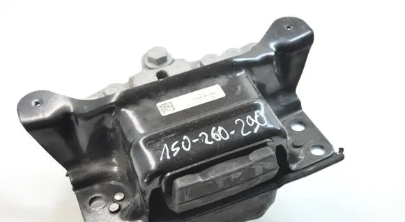 Volkswagen PASSAT B8 Engine mount bracket 1K0199117 3Q0199555G