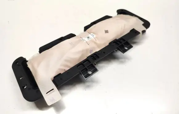 Knee airbag