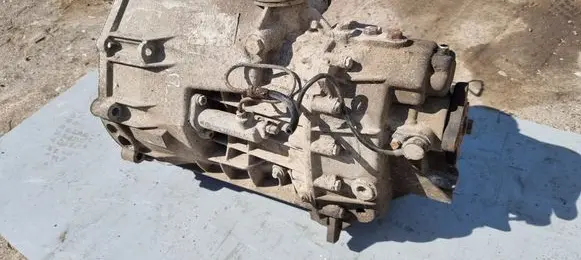 Volkswagen II LT Manual 5 speed gearbox 711614 9022610603