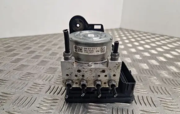 Volkswagen Golf VII ABS Pump 5Q0614517T