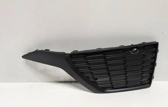 Audi Q7 4M Front grill 4M0807152G