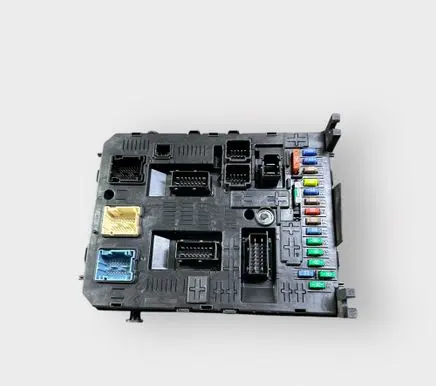 Peugeot 3008 I Comfort/convenience module 966405908002 281201930C 281208364