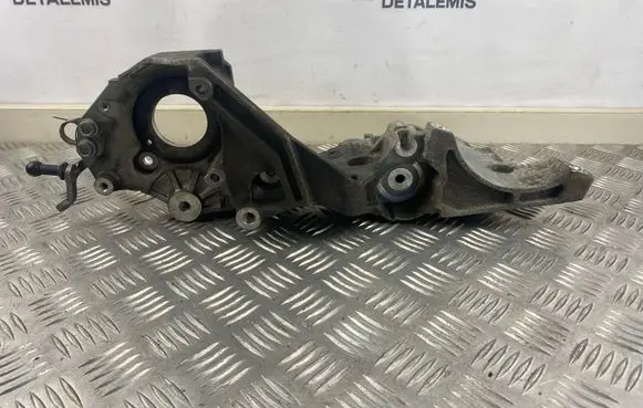 Volkswagen PASSAT CC Engine mounting bracket 03L903143Q