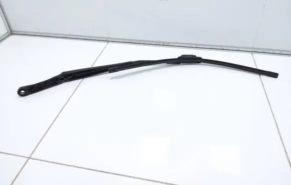 Opel Astra J Front wiper blade arm 13289888